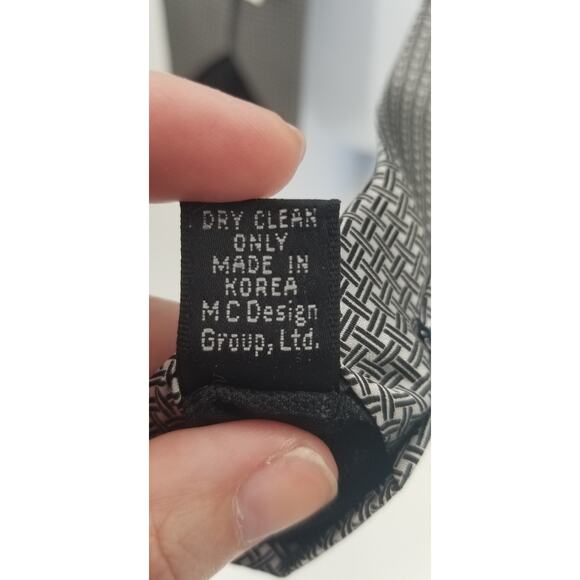 Tongue Tied Tom McLellon Square Knot Design Mens Vintage Neck Tie 60" - Picture 4 of 5